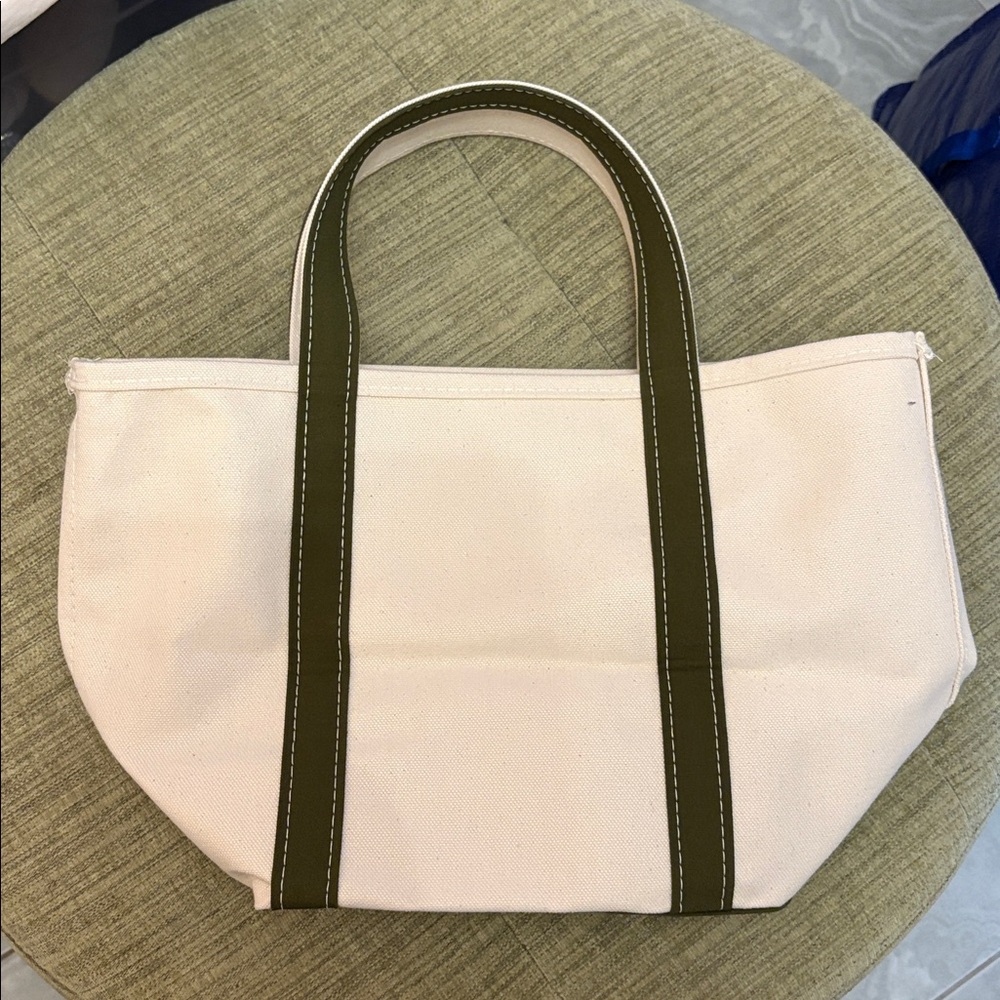 L.L. Bean Boat and Tote Open Top 
Medium w/ short handles
Color: Olive